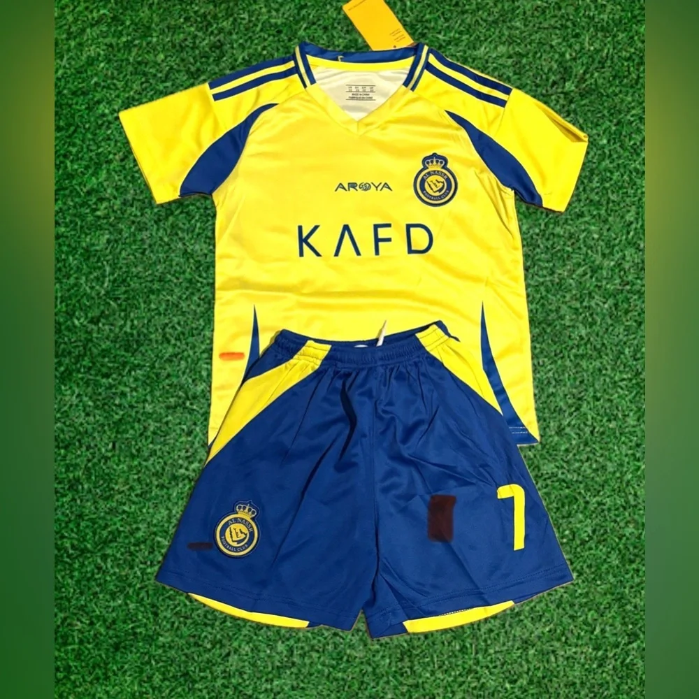 Ronaldo 7 Al Nassr Yellow Jersey Kids Youth Small Medium Large XL - NWT - Picture 2 of 4